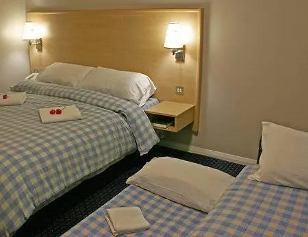 Travelodge Γουότερφορντ