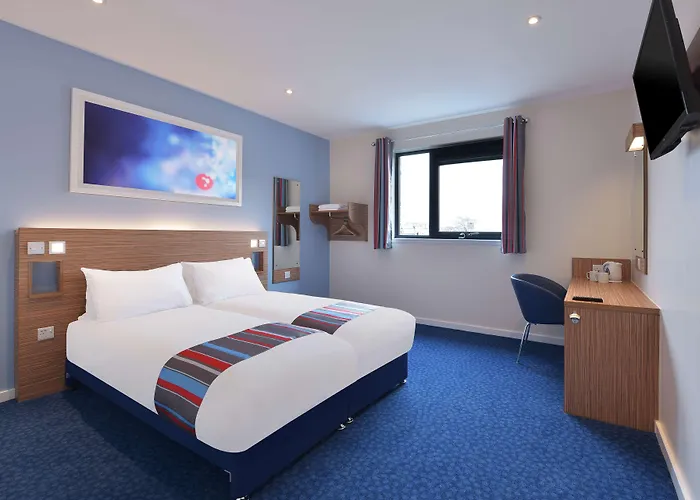 Travelodge 3*