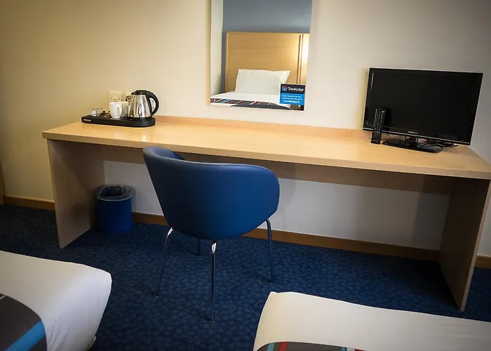 Travelodge Hotel 3*