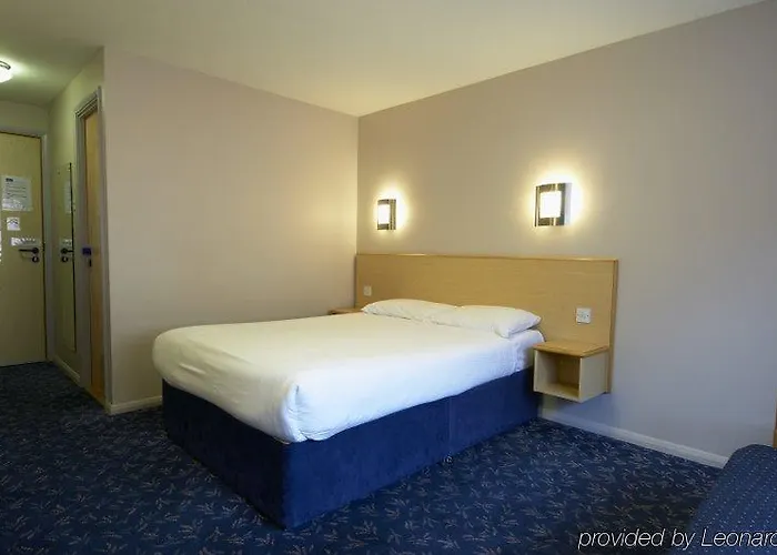 Отель Travelodge 3*