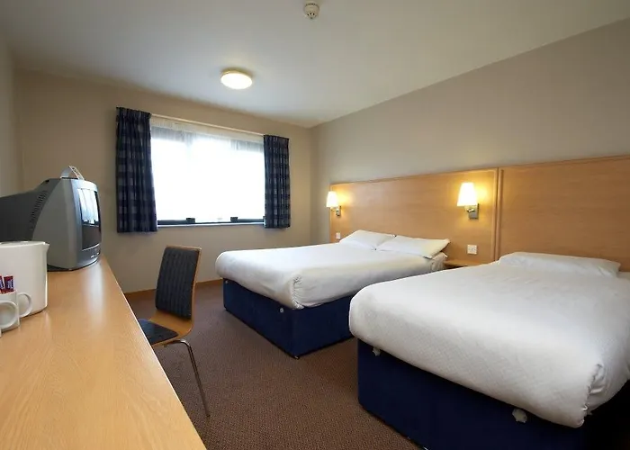 Отель Travelodge 3*